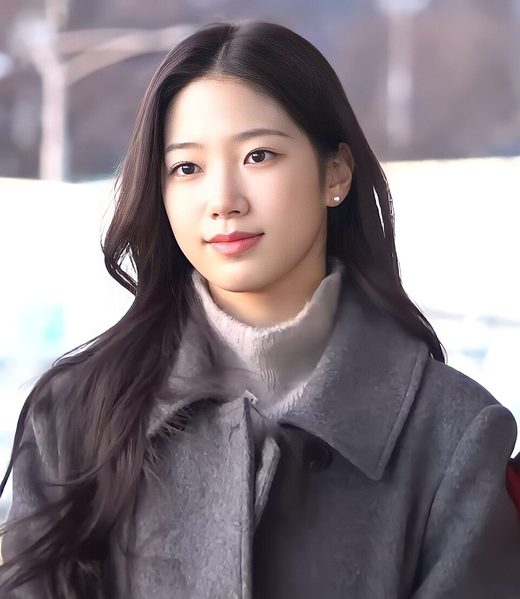 Kazuha 中村一葉